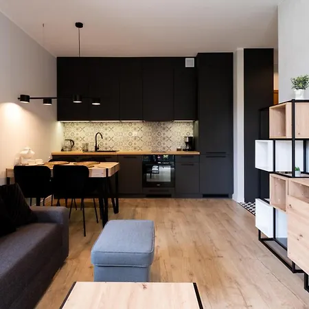 River Park, Sun & Snow