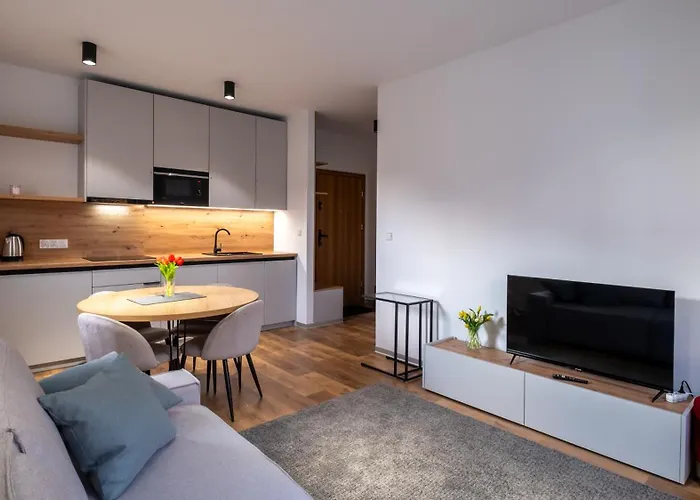 River Park, Sun & Snow