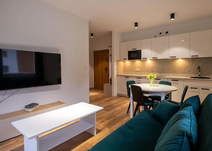 River Park, Sun & Snow